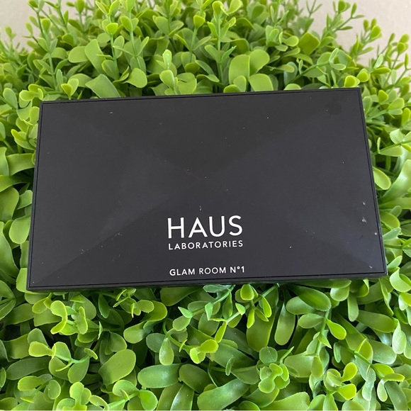 Lady Gaga Haus Laboratories Eyeshadow Palette - Picture 2 of 4